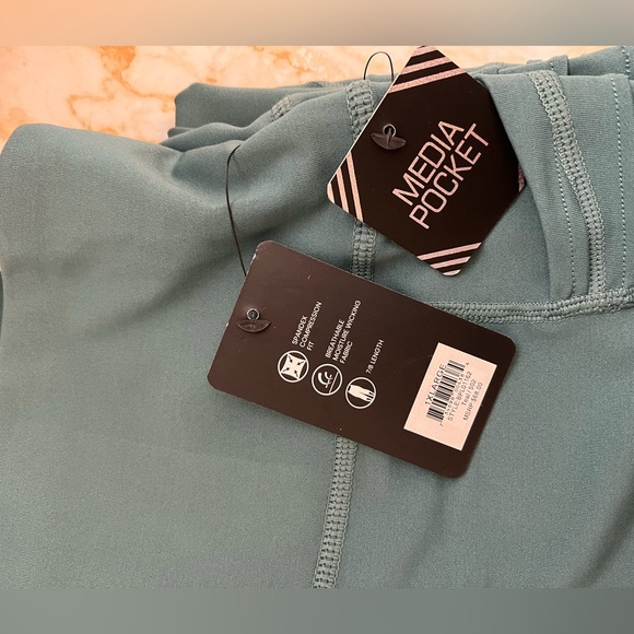 BSP leggings 2 Pair - Picture 7 of 8